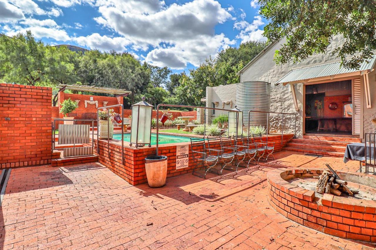 Villa Paradiso Hartbeespoort Bagian luar foto