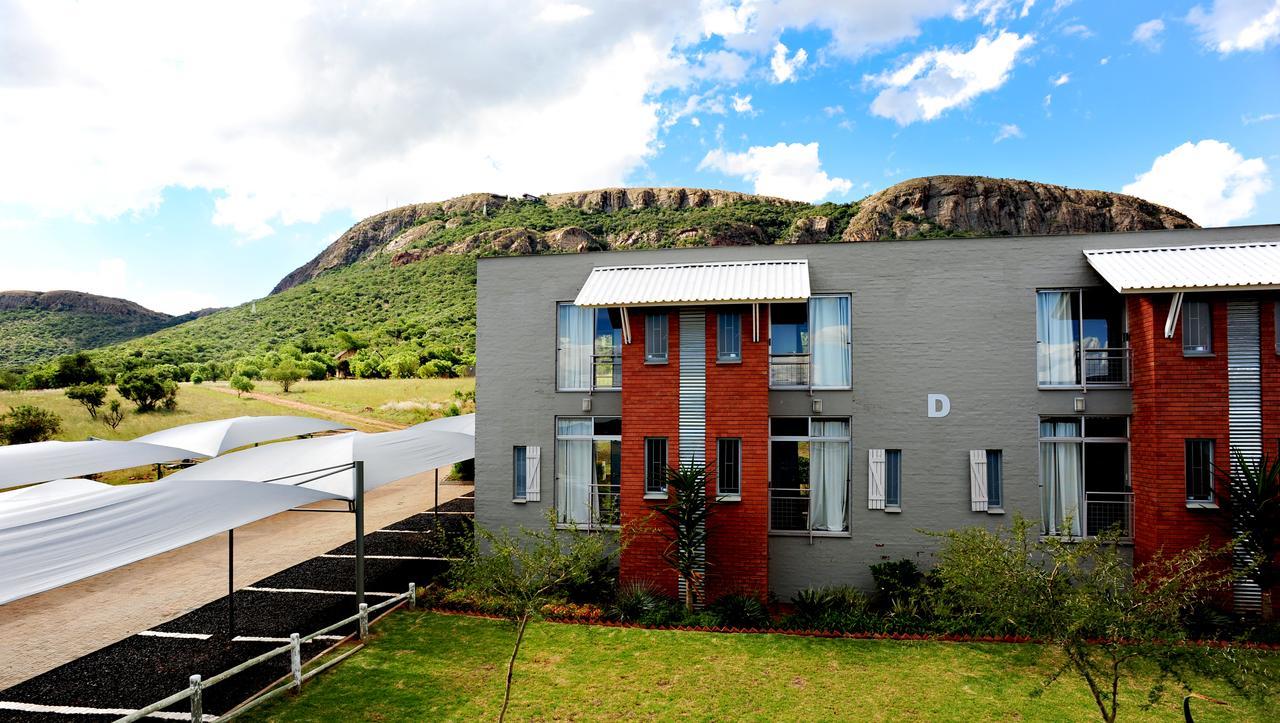 Villa Paradiso Hartbeespoort Bagian luar foto